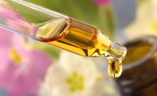 采用新鴻順基礎(chǔ)油制作的潤滑油究竟好在哪里？